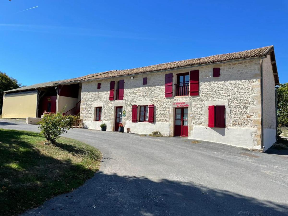 Chambres d'hôtes du puy d'anché Sauzé-Vaussais Exterior foto