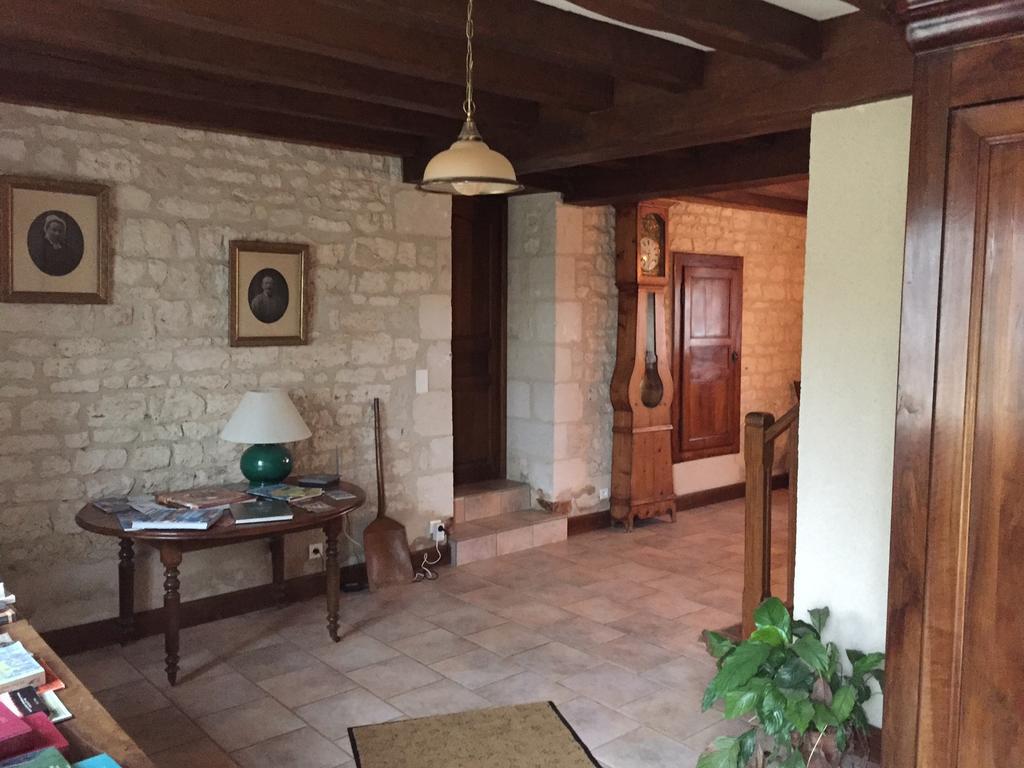 Chambres d'hôtes du puy d'anché Sauzé-Vaussais Exterior foto
